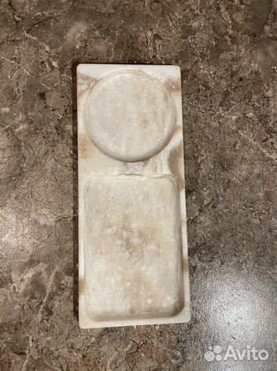 Поднос из искусственного камня