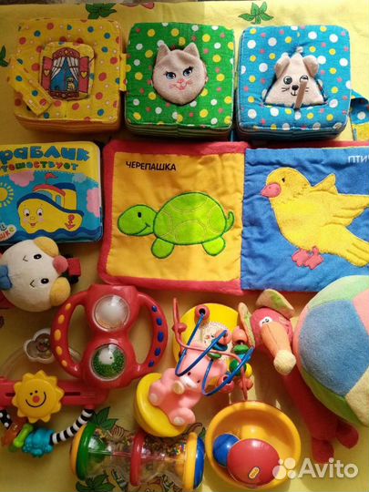 Большой пакет фирменных развивающих игрушек