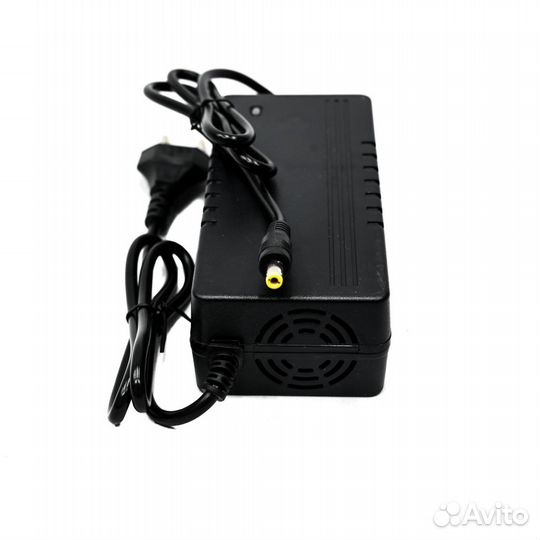 Зарядка для электросамоката 42V1.5A DC