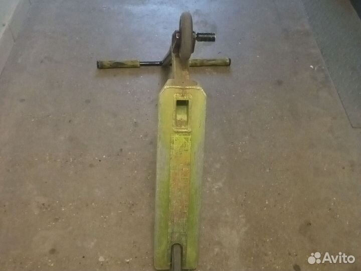 Трюковой самокат explore