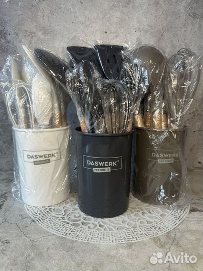 Набор кухонных принадлежностей. Новый