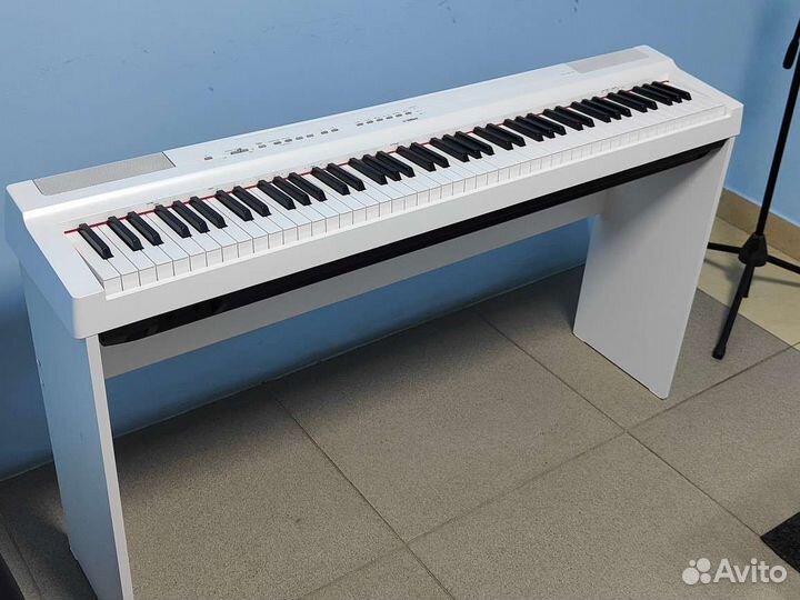 Стойки для клавишных инструментов