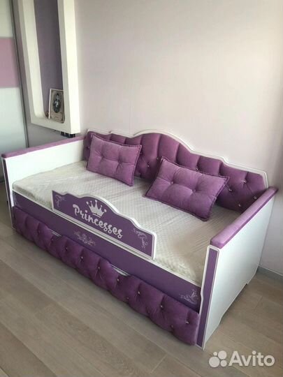 Детская кровать с каретной стяжкой