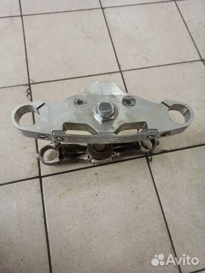 Траверсы вилки Kawasaki Vulcan VN 1500 FI Nomad