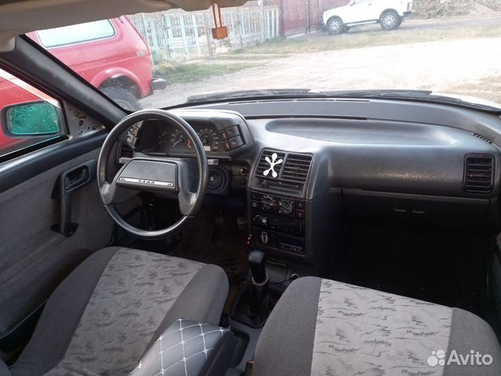 ВАЗ 2112 1.6 МТ, 2006, 32 100 км