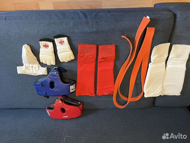 Кимоно для каратэ + экипировка