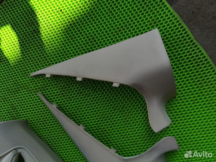 Обшивка стойки на VW Passat CC 2008-2017