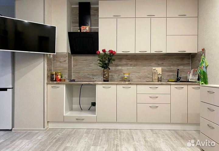 Кухонный гарнитур угловой в потолок на заказ