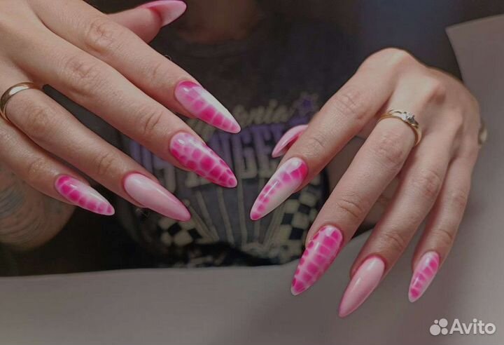 Маникюр/наращивание/окрашивание бровей