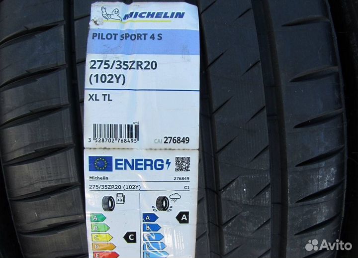 Michelin Pilot Sport 4 S 245/40 R20 и 275/35 R20 102Y