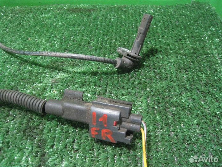 Датчик ABS передний Opel Astra J 2010