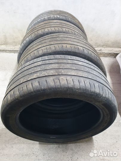 Michelin Pilot Sport 4 255/45 R19 100V