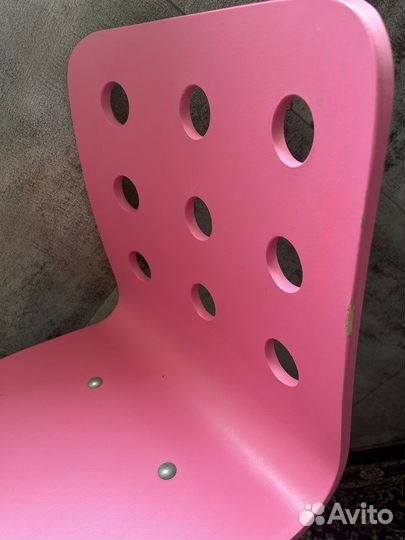 Детский стул IKEA для школьника