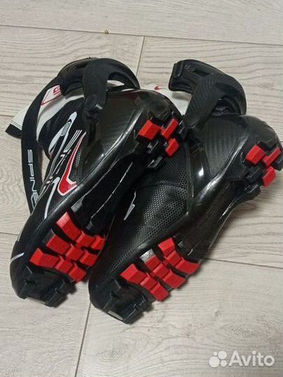 Лыжные ботинки коньковые Spine NNN