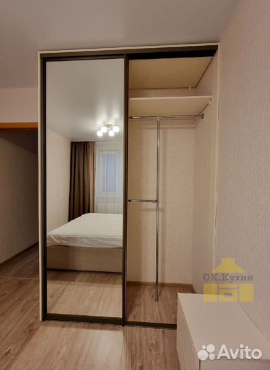 Шкаф распашной