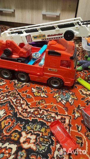 Машина большая кран