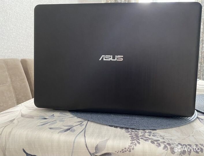Ноутбук Asus