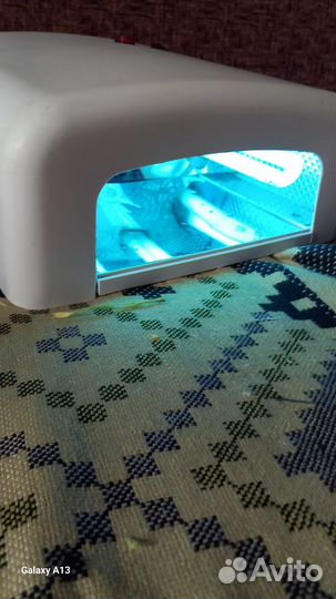 Лампа для сушки ногтей