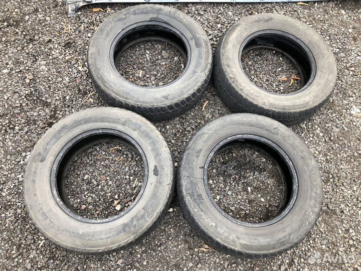 Kumho I'Zen RV KC15 215/70 R16