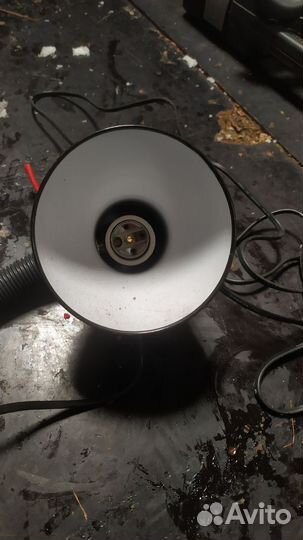 Лампа настольная