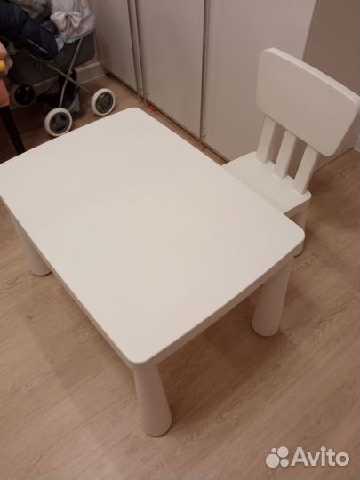 Детский стол и стульчик