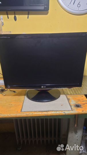 Монитор LG w2286l
