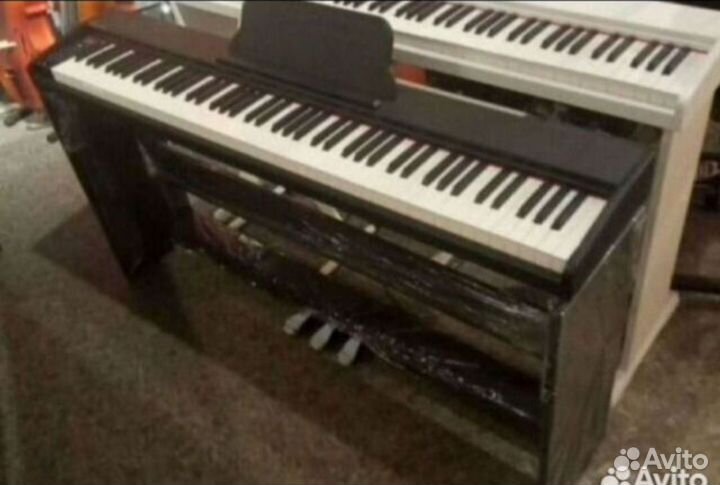 Цифровые пианино Mikado S31000 на стойке 3 педали