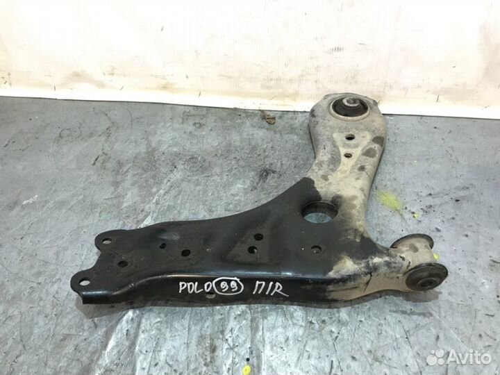 Рычаг поперечный передний правый Volkswagen Polo 1