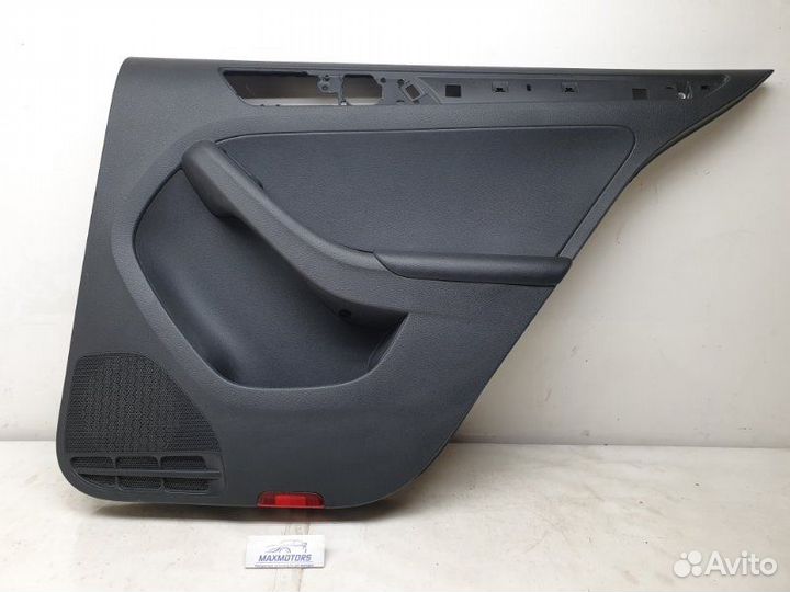 Дверная карта задняя правая Volkswagen Jetta 6 1.4