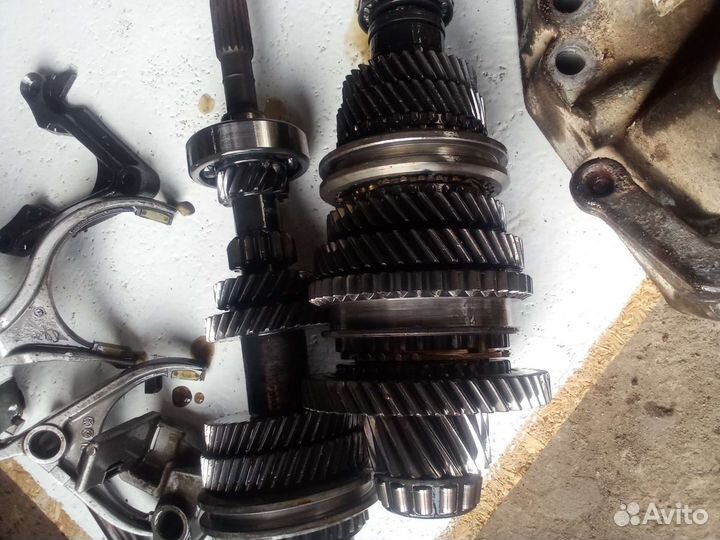 Вторичный вал МКПП Nissan almera classic