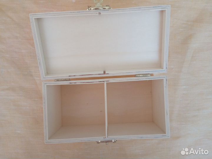 Баночка,деревянная коробка и пластиковые