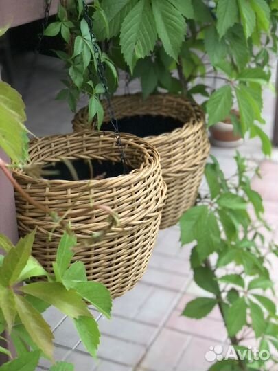 Кашпо для цветов подвесное