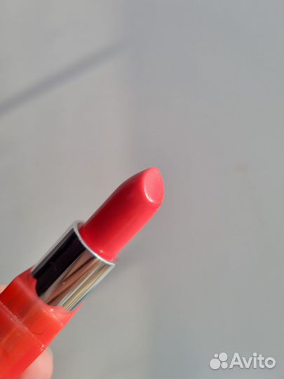 Clinique помада