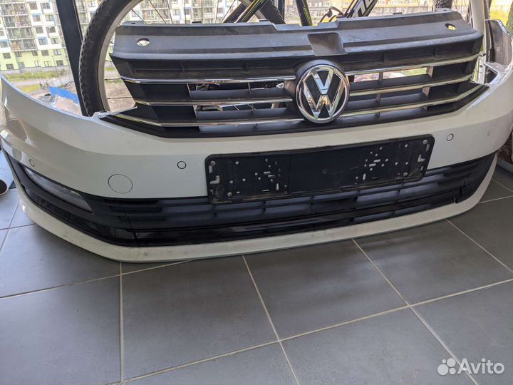 Бампер Фольксваген Поло