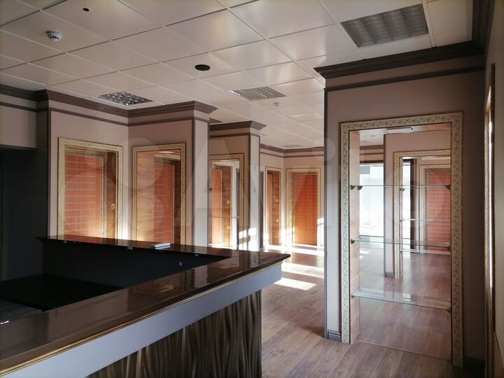 Торговая площадь, 228 м²