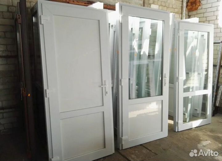 Пластиковые двери