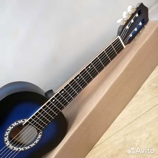 Гитара новая классическая