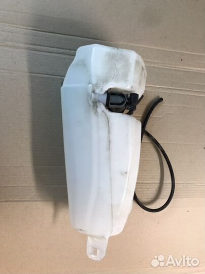 Бачок стеклоомывателя Renault Duster