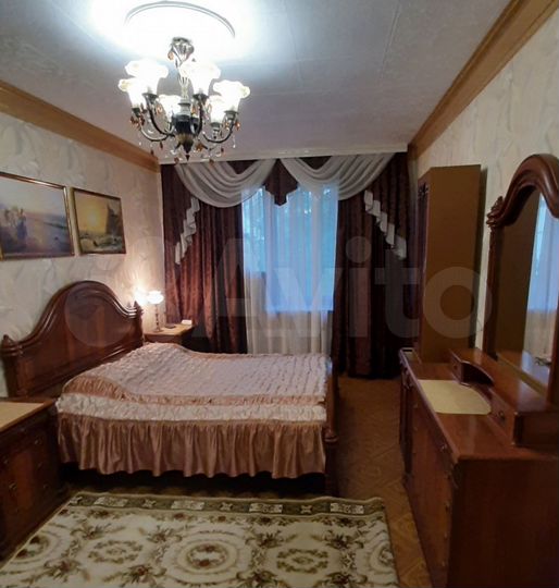 2-к. квартира, 57 м², 2/4 эт.