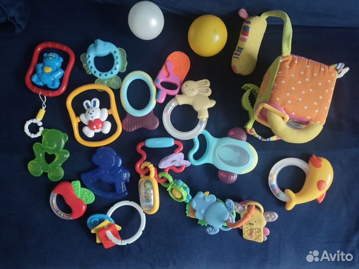 Погремушки и грызунки для малыша