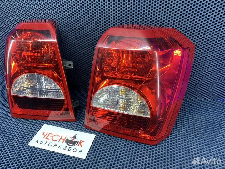 Фонари задние фары Dodge Caliber Европа