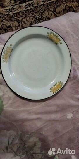 Бидон, блюда, кастрюля эмалированные, половники