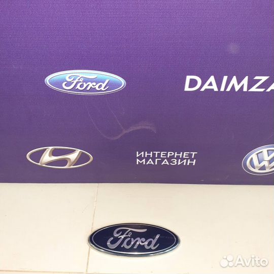 Эмблема Решетки Радиатора Ford Focus 3