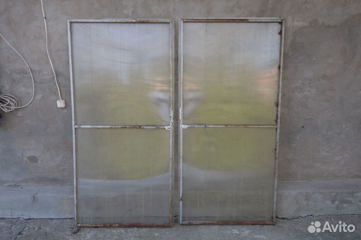 Двери поликарбонат для теплицы