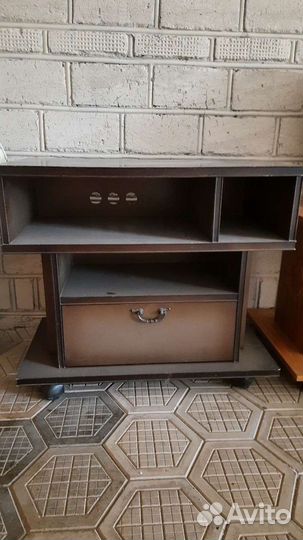 Тумба под телевизор