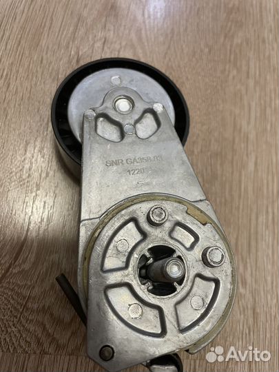 Ролик приводного ремня SNR GA358.83