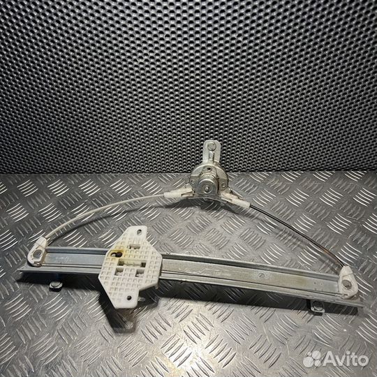 Стеклоподъемник задний левый Hyundai Solaris 1