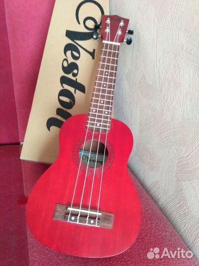 Гитара укулеле