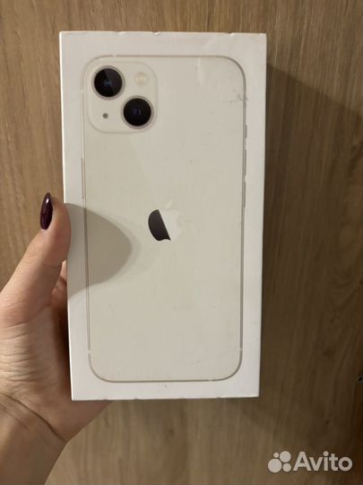 Коробка от iPhone 13