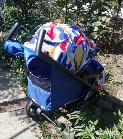 Прогулочная коляска